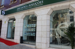 Decisões e Soluções - Estefânia
